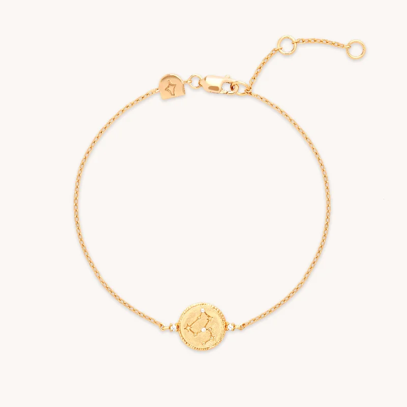 trendy leather bracelet with clasp-Leo Zodiac Bracelet in Gold