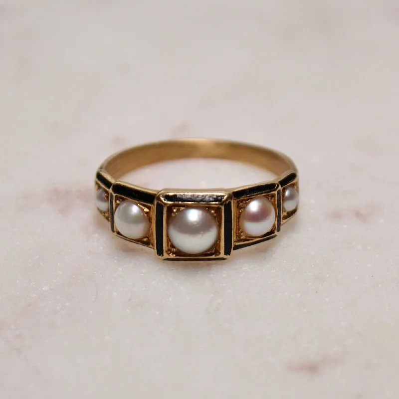 vintage rings for men with sapphires-Victorian 18k Gold x Pearl & Enamel Mourning Quinet