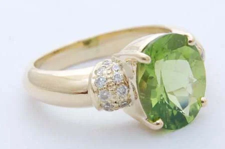 custom wedding rings with engraved initials for couples-Repair - Ring Peridot and Diamond in 18K (1766N)