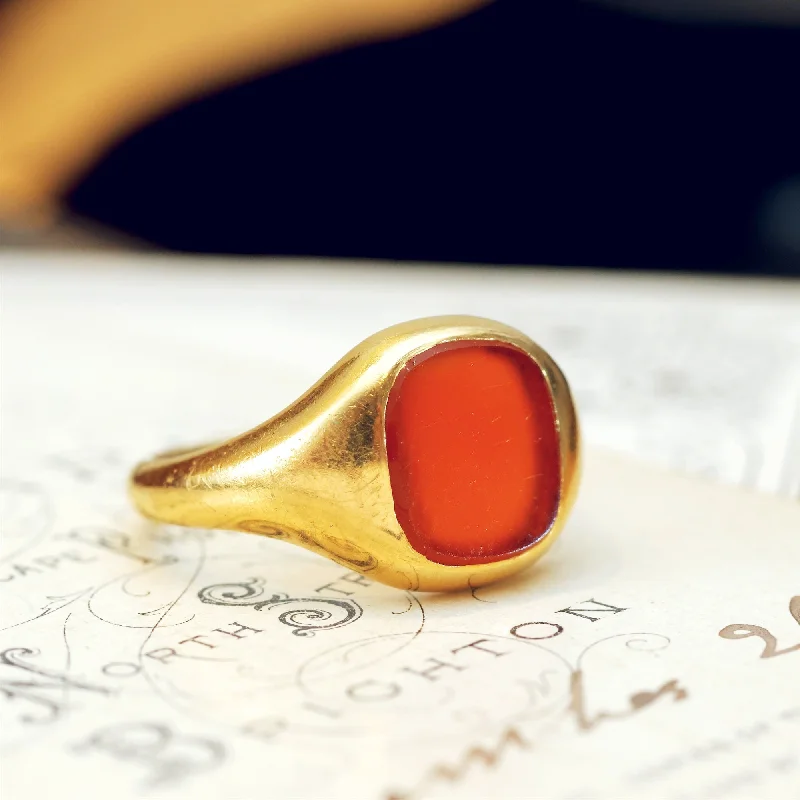 custom sapphire engagement rings for women-Vintage Date 1927 18ct Gold Carnelian Signet Ring