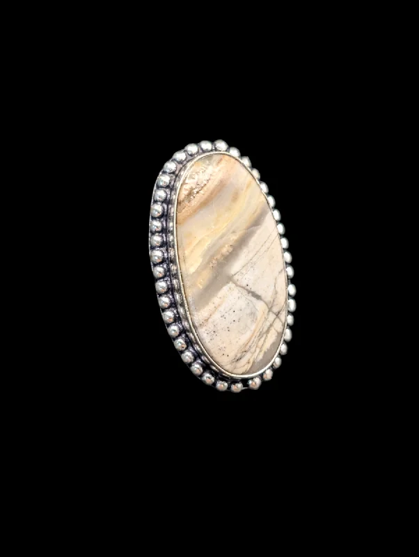 wedding rings with diamonds for women-Vintage Unique Oval Banded Agate Gemstone in Tan, Cream and White Artisan Boho Silver Ring